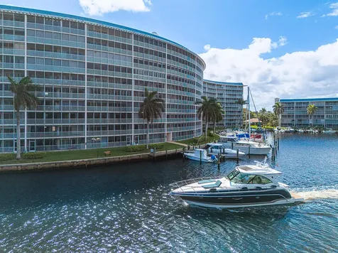 1537 E Hillsboro Boulevard Deerfield Beach FL 33441