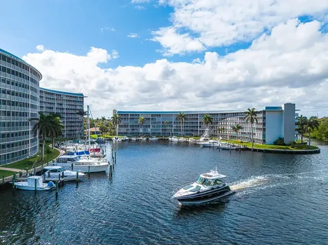 1537 E Hillsboro Boulevard Deerfield Beach FL 33441