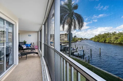 1537 E Hillsboro Boulevard Deerfield Beach FL 33441