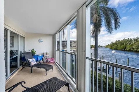 1537 E Hillsboro Boulevard Deerfield Beach FL 33441