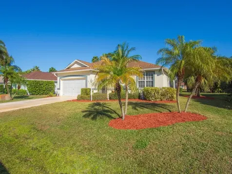 4810 48th Avenue Vero Beach FL 32967