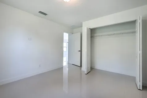 122 Sw Becker Road Port Saint Lucie FL 34953
