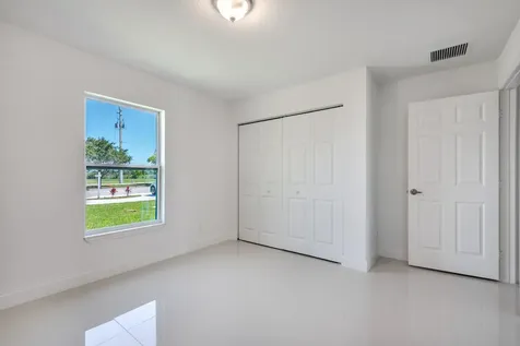 122 Sw Becker Road Port Saint Lucie FL 34953