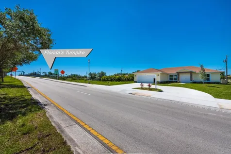 122 Sw Becker Road Port Saint Lucie FL 34953