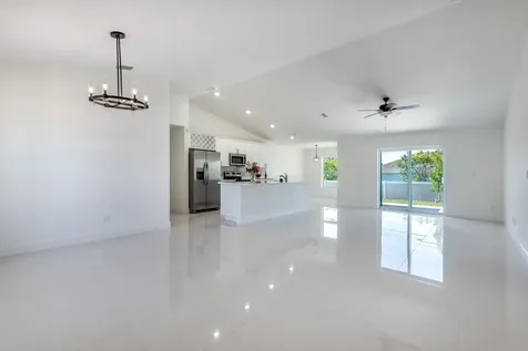 122 Sw Becker Road Port Saint Lucie FL 34953