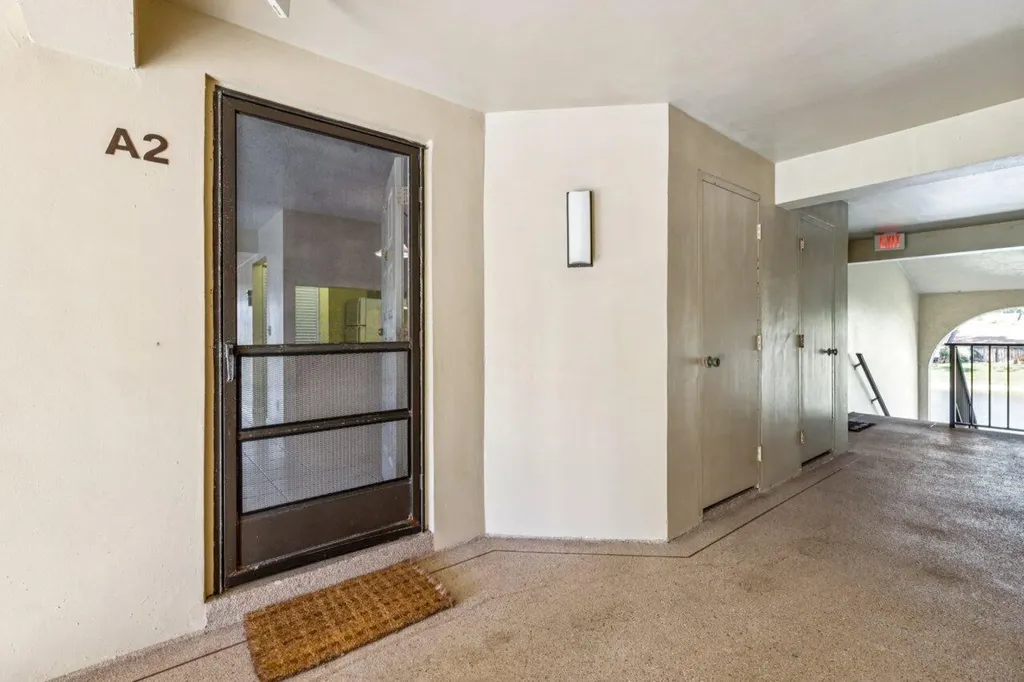 618 Sea Pine Way Greenacres FL 33415
