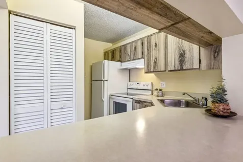 618 Sea Pine Way Greenacres FL 33415