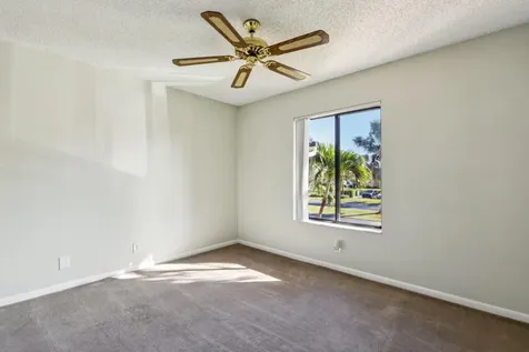 618 Sea Pine Way Greenacres FL 33415