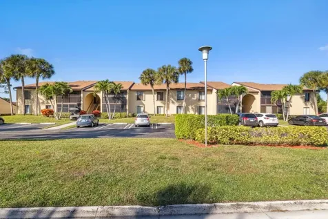 618 Sea Pine Way Greenacres FL 33415