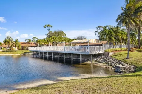618 Sea Pine Way Greenacres FL 33415
