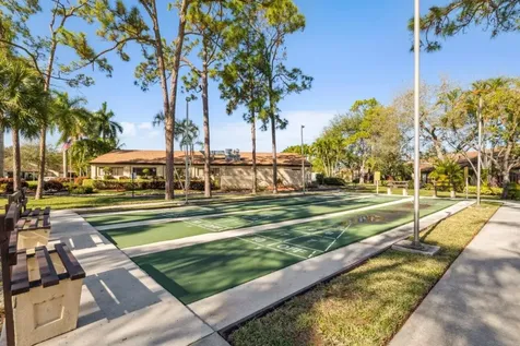 618 Sea Pine Way Greenacres FL 33415