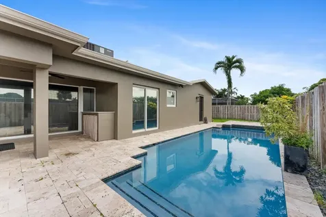 5412 Arthur Street Hollywood FL 33021