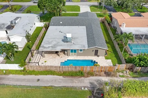 5412 Arthur Street Hollywood FL 33021