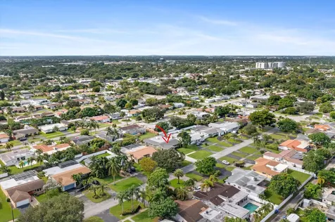 5412 Arthur Street Hollywood FL 33021