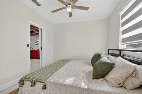 1511 S Palmway Lake Worth Beach FL 33460