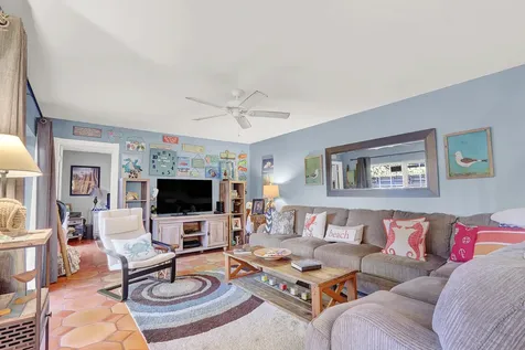 904 9th Terrace Palm Beach Gardens FL 33418