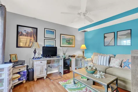 904 9th Terrace Palm Beach Gardens FL 33418