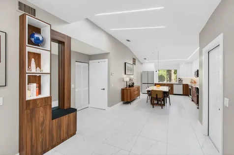 6766 Via Regina Boca Raton FL 33433