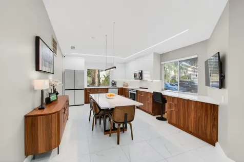 6766 Via Regina Boca Raton FL 33433