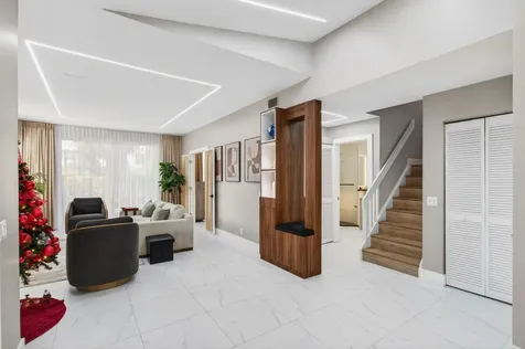 6766 Via Regina Boca Raton FL 33433