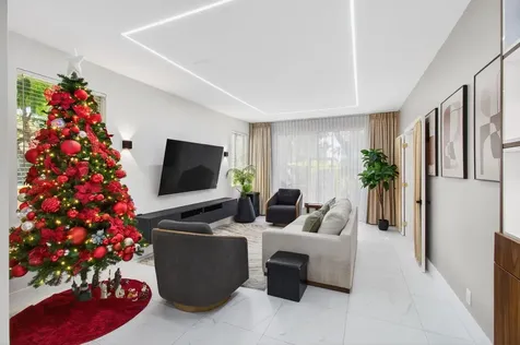 6766 Via Regina Boca Raton FL 33433