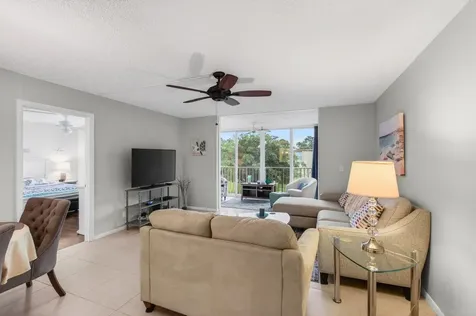 10 Willowbrook Delray Beach FL 33446