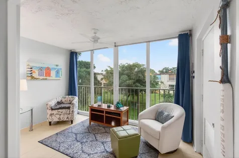 10 Willowbrook Delray Beach FL 33446