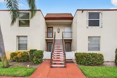 10 Willowbrook Delray Beach FL 33446