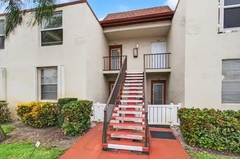 10 Willowbrook Delray Beach FL 33446