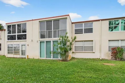 10 Willowbrook Delray Beach FL 33446