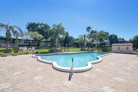 10 Willowbrook Delray Beach FL 33446