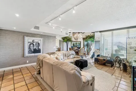 100 Se 5th Avenue Boca Raton FL 33432