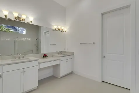 5619 Delacroix Terrace Palm Beach Gardens FL 33418