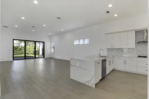 5619 Delacroix Terrace Palm Beach Gardens FL 33418