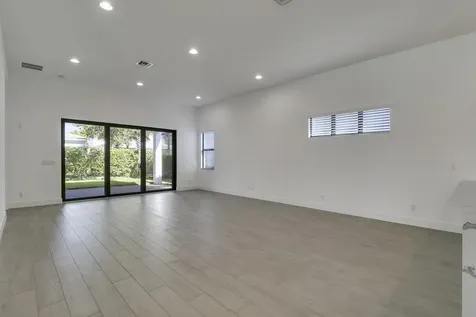 5619 Delacroix Terrace Palm Beach Gardens FL 33418