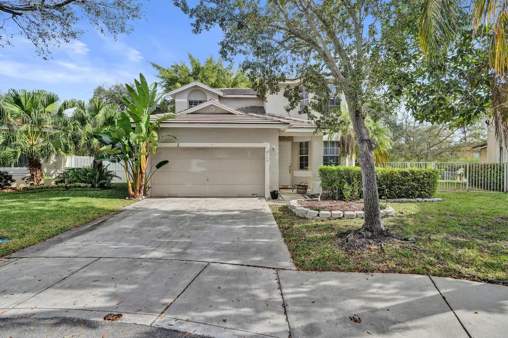 2389 Nw 162nd Terrace Pembroke Pines FL 33028