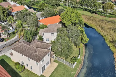 2389 Nw 162nd Terrace Pembroke Pines FL 33028