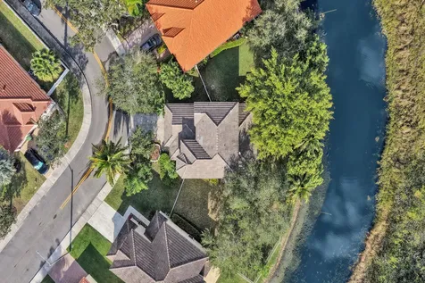 2389 Nw 162nd Terrace Pembroke Pines FL 33028