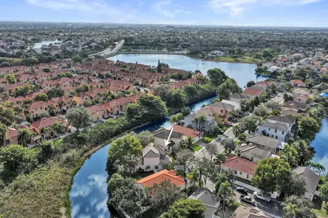 2389 Nw 162nd Terrace Pembroke Pines FL 33028