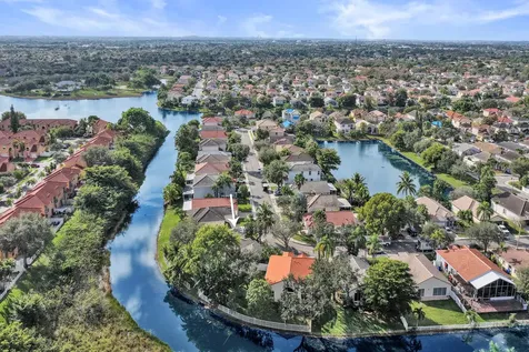 2389 Nw 162nd Terrace Pembroke Pines FL 33028