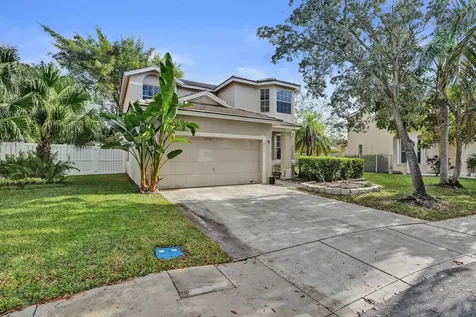 2389 Nw 162nd Terrace Pembroke Pines FL 33028