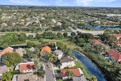 2389 Nw 162nd Terrace Pembroke Pines FL 33028