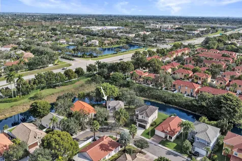 2389 Nw 162nd Terrace Pembroke Pines FL 33028
