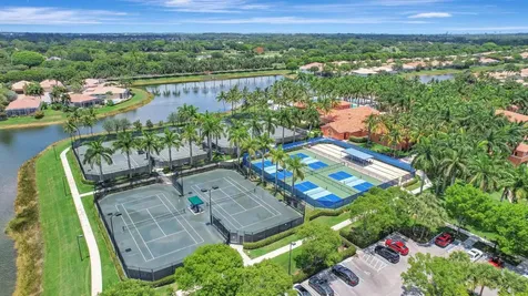 9925 Via Elegante Wellington FL 33411