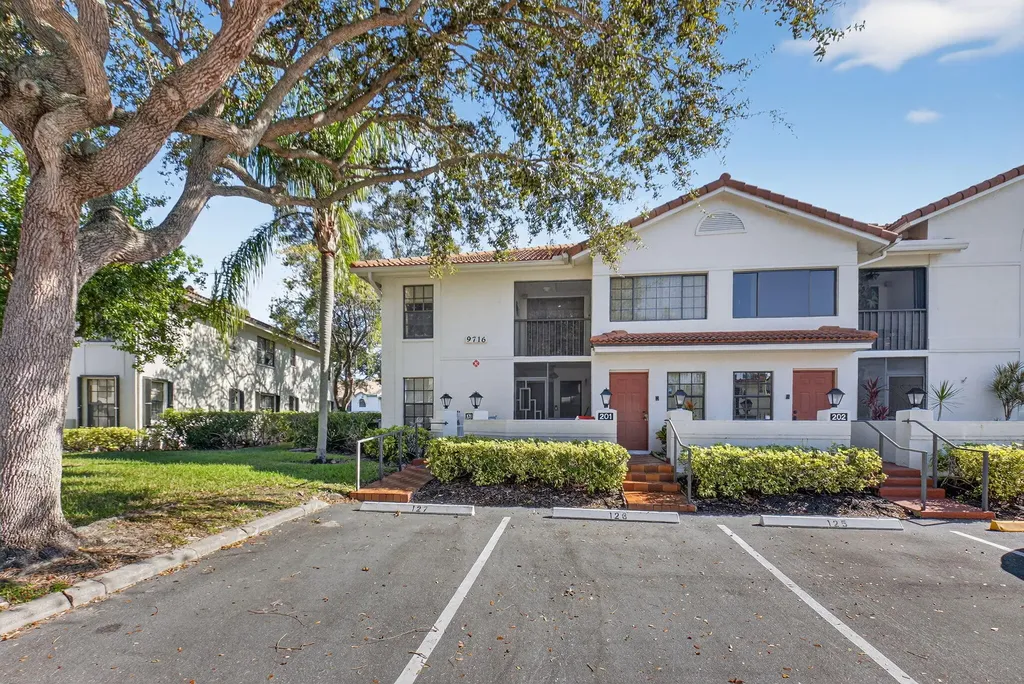 9716 Sills Drive Boynton Beach FL 33437