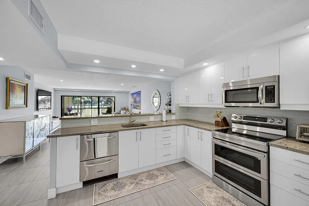 12870 Briarlake Drive Palm Beach Gardens FL 33418