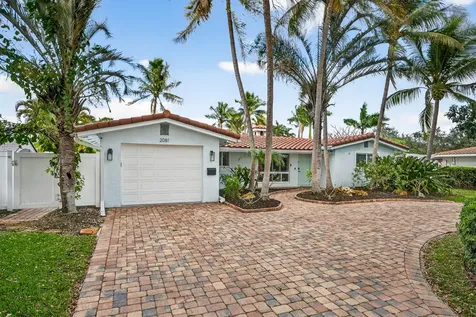 2081 Ne 25th Street Lighthouse Point FL 33064