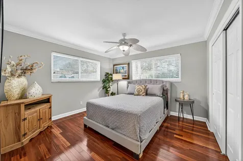 2081 Ne 25th Street Lighthouse Point FL 33064