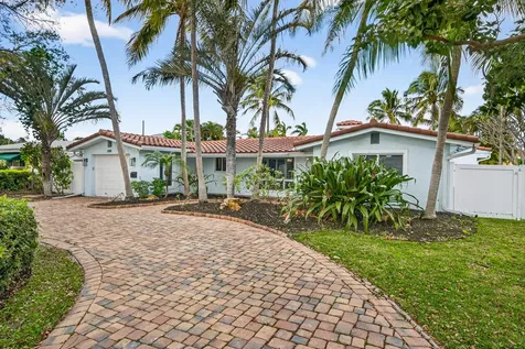 2081 Ne 25th Street Lighthouse Point FL 33064
