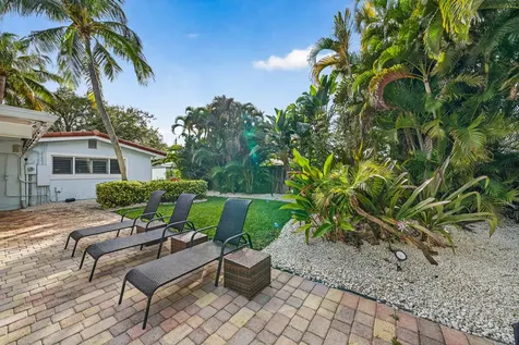 2081 Ne 25th Street Lighthouse Point FL 33064